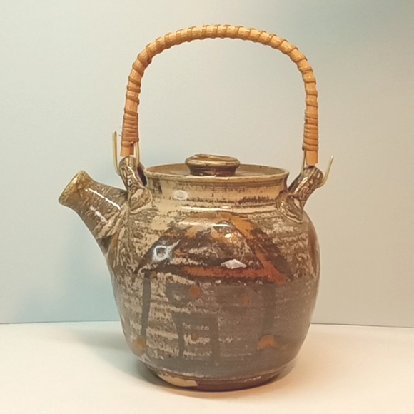 Vintage artist signed artisan pottery glazed teapot with bamboo handle. - Picture 1 of 12